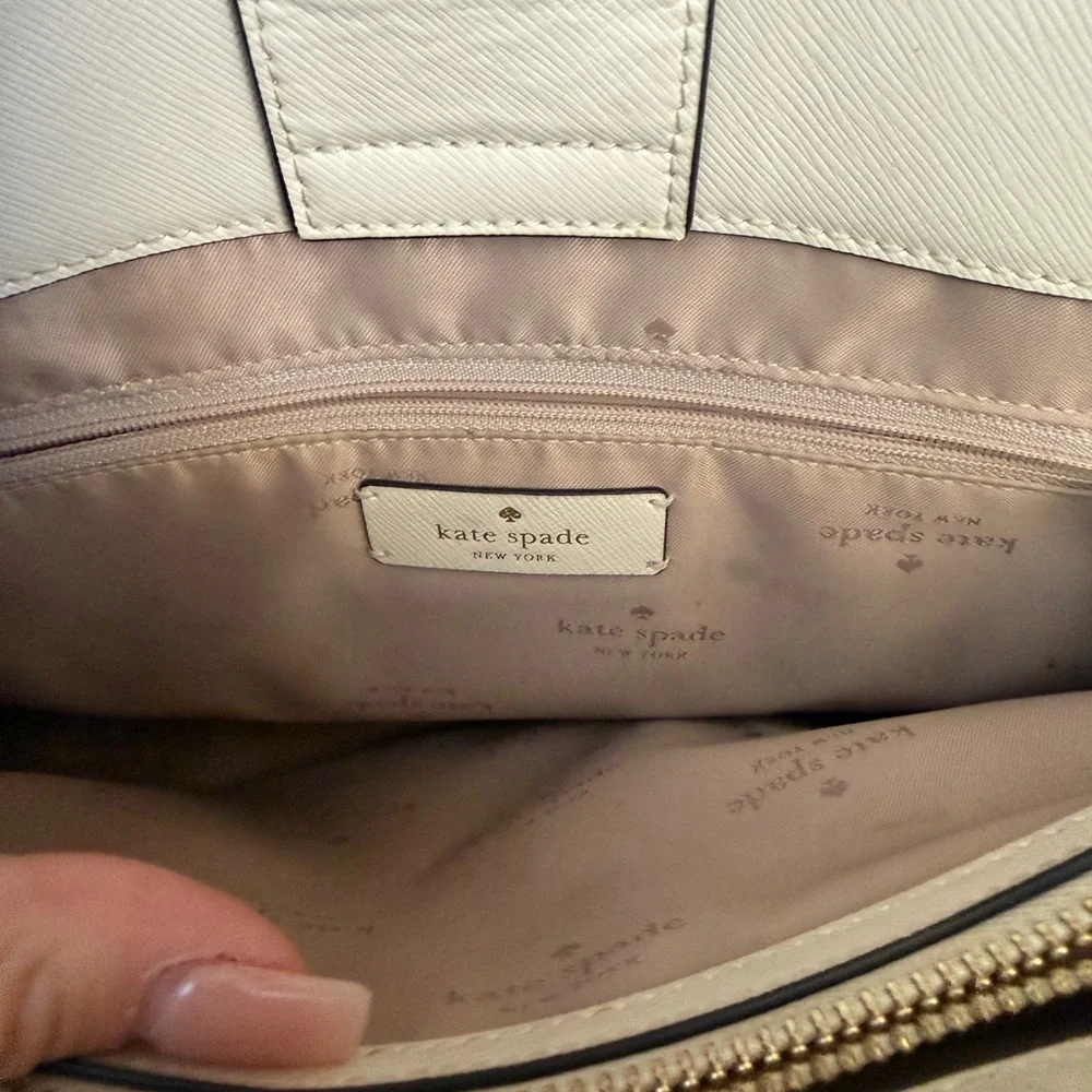 Kate Spade Perry Medium Satchel Bag Warm Beige Saffiano Leather Black Straps